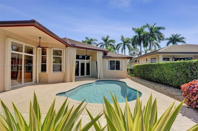 2553 Jardin Mnr, Weston, FL 33327