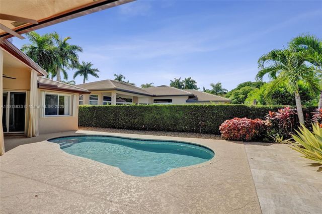 2553 Jardin Mnr, Weston, FL 33327