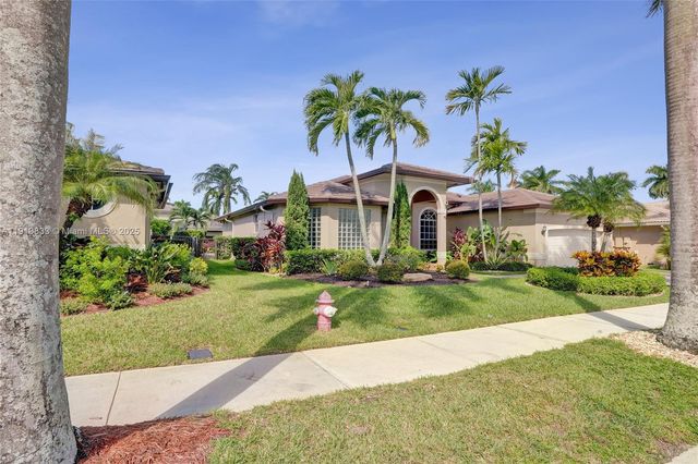 2553 Jardin Mnr, Weston, FL 33327