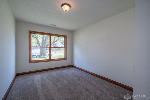 2601 Oakley Avenue, Kettering, OH 45419