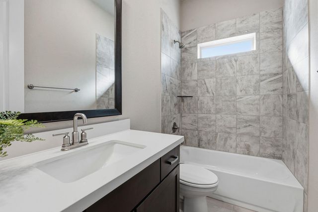 128 Eagle Pass TRL, Georgetown, TX 78628