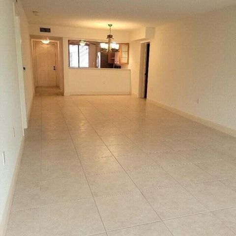 2761 Village Boulevard 104, West Palm Beach, FL 33409
