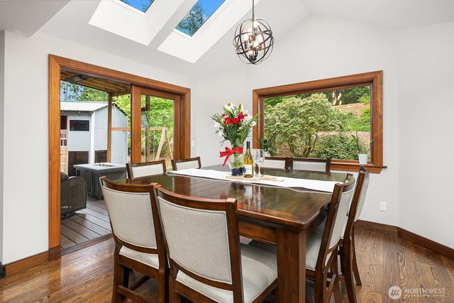 21422 SE 37th Street, Sammamish, WA 98075