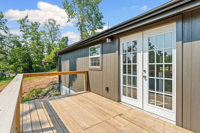 10177 Bonnabel Road, Rogers, AR 72758