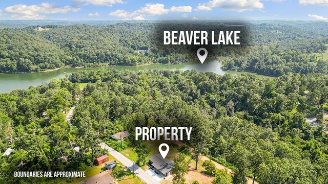 10177 Bonnabel Road, Rogers, AR 72758