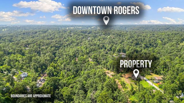 10177 Bonnabel Road, Rogers, AR 72758
