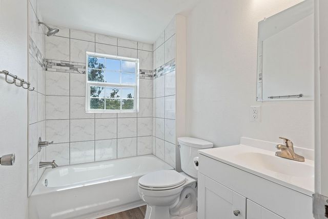 10177 Bonnabel Road, Rogers, AR 72758