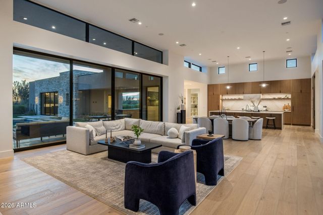 7498 E WHISPER ROCK Trail, Scottsdale, AZ 85266