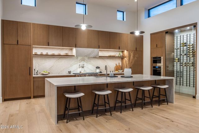 7498 E WHISPER ROCK Trail, Scottsdale, AZ 85266