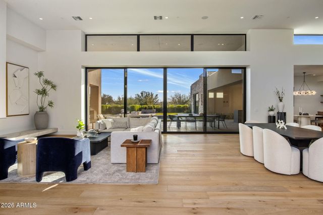 7498 E WHISPER ROCK Trail, Scottsdale, AZ 85266