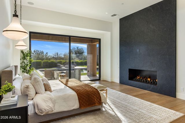 7498 E WHISPER ROCK Trail, Scottsdale, AZ 85266