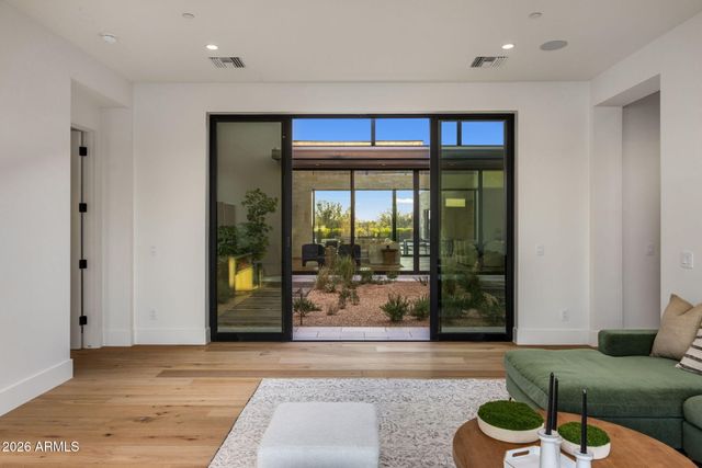 7498 E WHISPER ROCK Trail, Scottsdale, AZ 85266