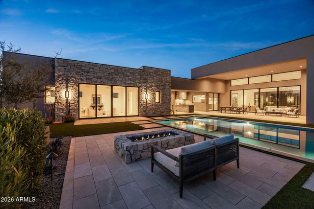 7498 E WHISPER ROCK Trail, Scottsdale, AZ 85266