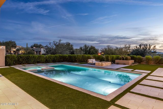 7498 E WHISPER ROCK Trail, Scottsdale, AZ 85266