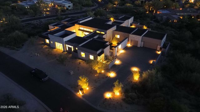 7498 E WHISPER ROCK Trail, Scottsdale, AZ 85266