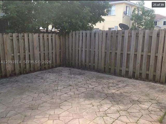 6980 NW 177th St L101, Hialeah, FL 33015