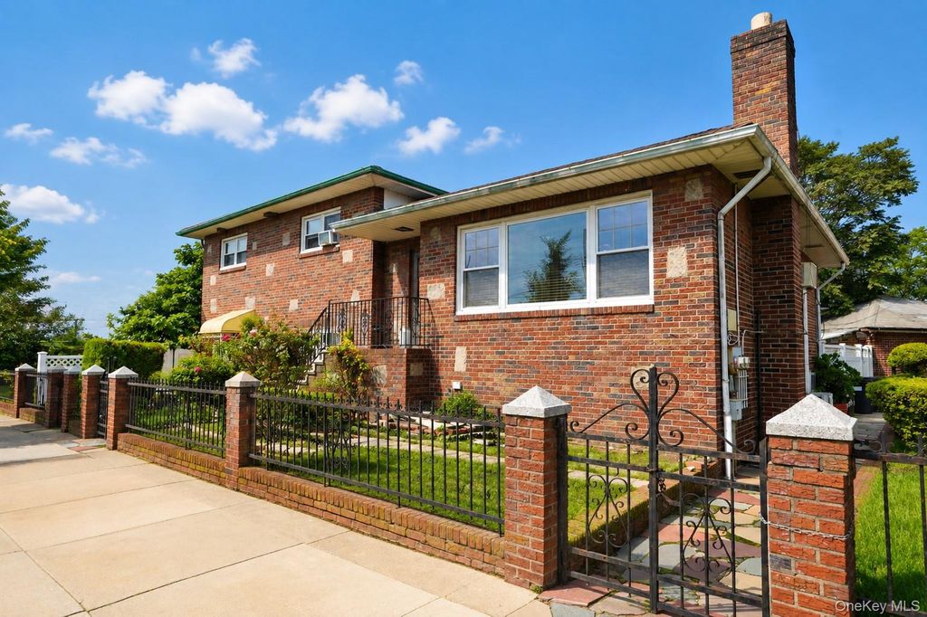 1960 Stillwell Avenue, Brooklyn, NY 11223 — photo 4