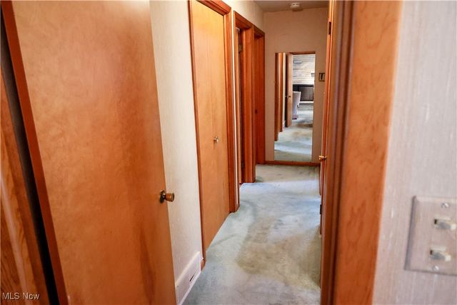 5833 Kuenzer Drive, Seven Hills, OH 44131