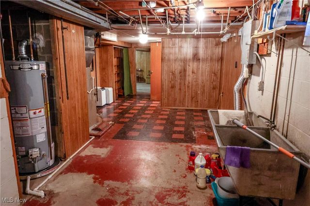 5833 Kuenzer Drive, Seven Hills, OH 44131