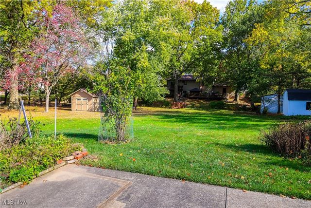 5833 Kuenzer Drive, Seven Hills, OH 44131