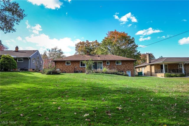 5833 Kuenzer Drive, Seven Hills, OH 44131