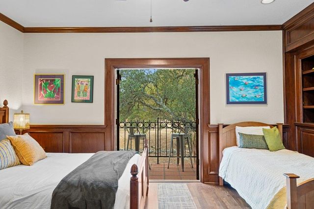 5229 Hupedo Ranch RD, Spicewood, TX 78669