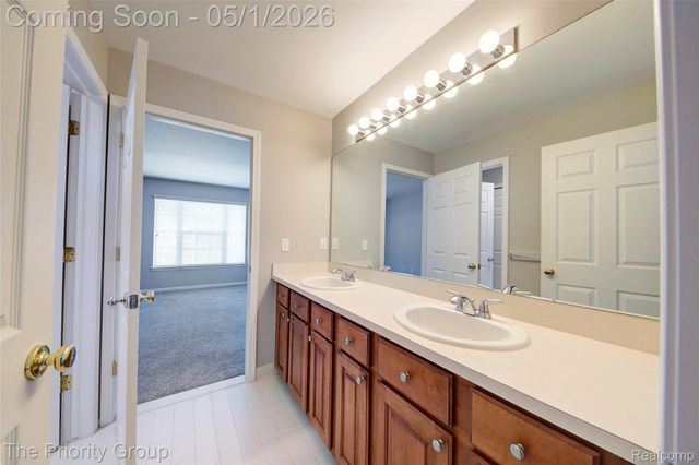 6083 Village Court, Independence Charter Township, MI 48346