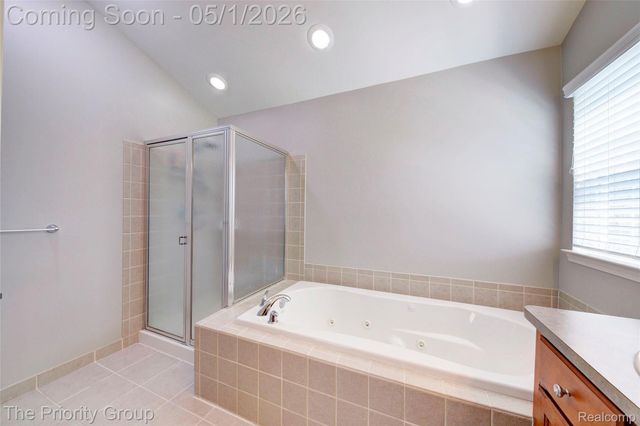 6083 Village Court, Independence Charter Township, MI 48346