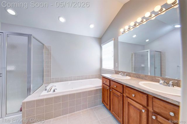 6083 Village Court, Independence Charter Township, MI 48346