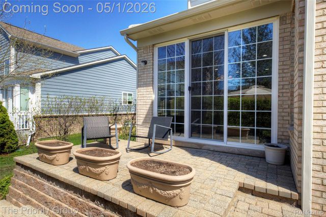 6083 Village Court, Independence Charter Township, MI 48346