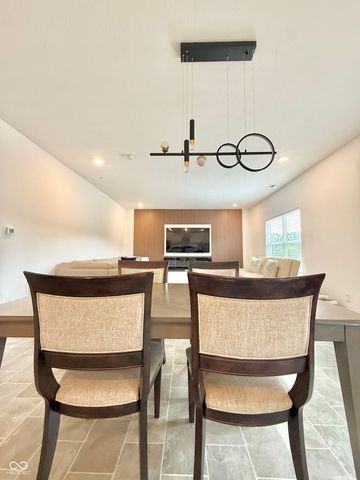 7786 Garnet Avenue, Indianapolis, IN 46268