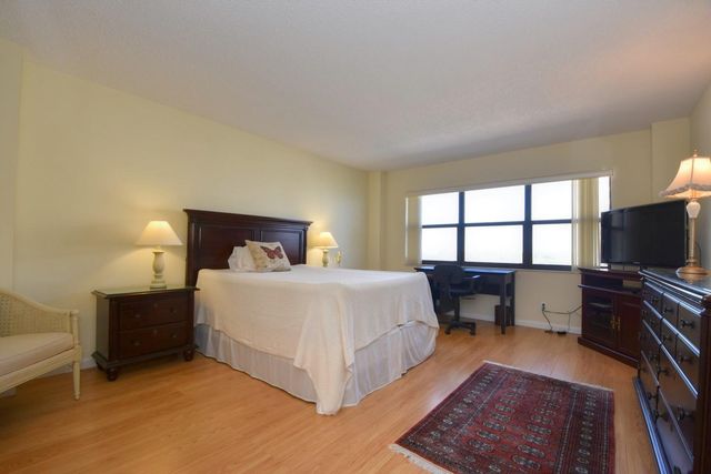 5100 N Ocean Boulevard 1004, Lauderdale By The Sea, FL 33308