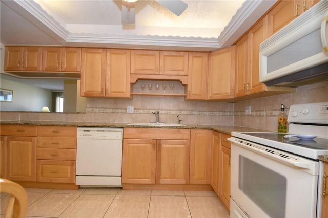 5100 N Ocean Boulevard 1004, Lauderdale By The Sea, FL 33308