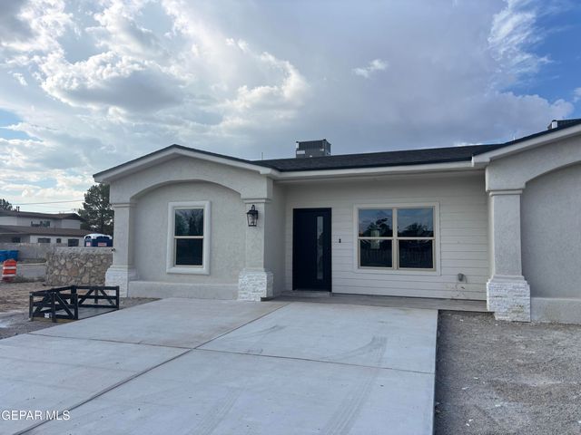 10371 Manzana Road A, Socorro, TX 79927