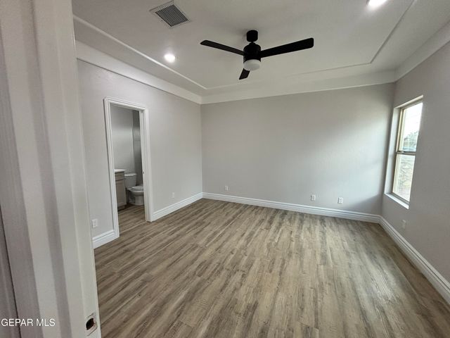 10371 Manzana Road A, Socorro, TX 79927
