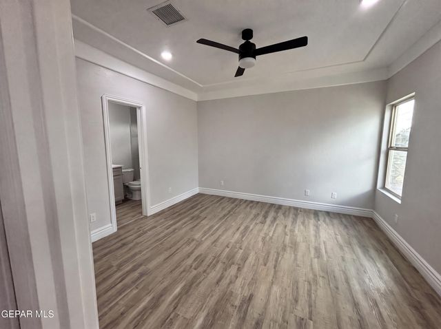 10371 Manzana Road A, Socorro, TX 79927