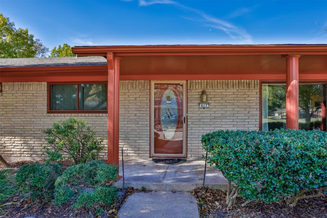 417 Willow Way, Gainesville, TX 76240