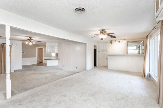 417 Willow Way, Gainesville, TX 76240