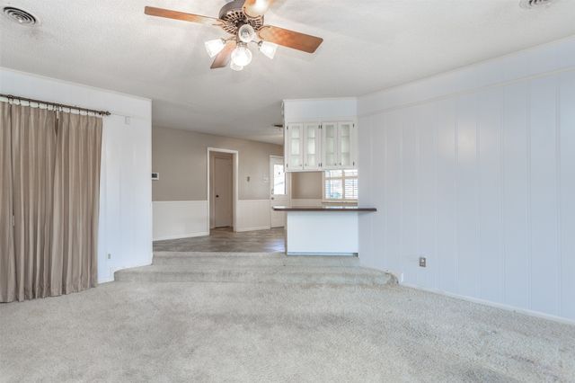 417 Willow Way, Gainesville, TX 76240