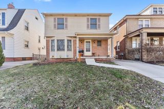 243 Emmons Boulevard, Wyandotte, MI 48192
