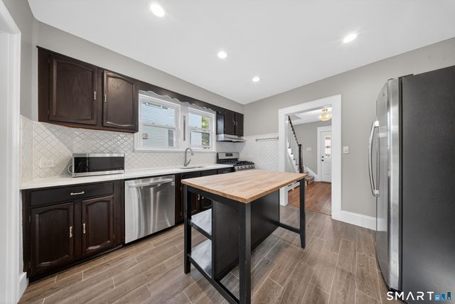 30 Noble Street, Stamford, CT 06902