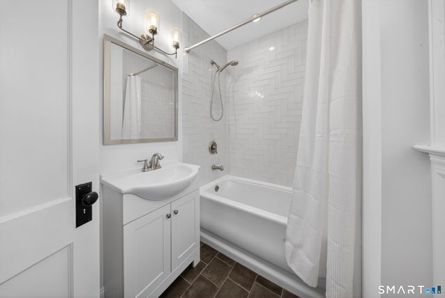 30 Noble Street, Stamford, CT 06902