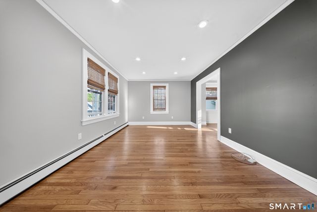 30 Noble Street, Stamford, CT 06902