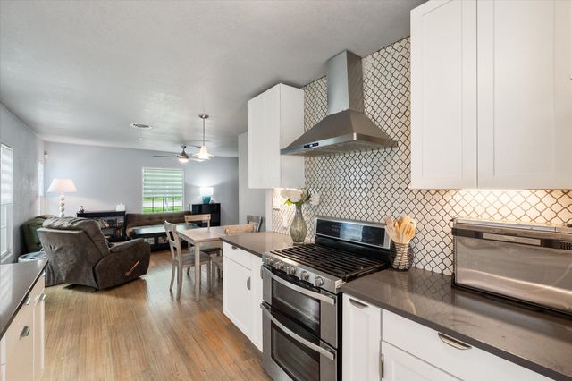 2736 Ryan Avenue, Fort Worth, TX 76110