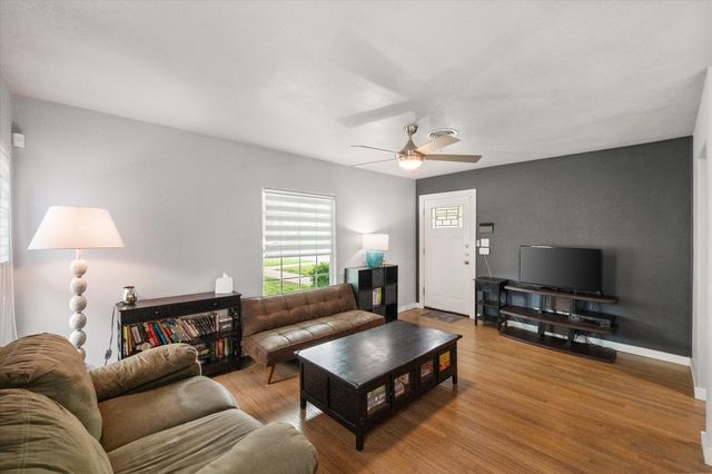 2736 Ryan Avenue, Fort Worth, TX 76110