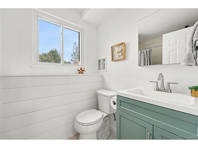 13189 W 62nd Dr, Arvada, CO 80004
