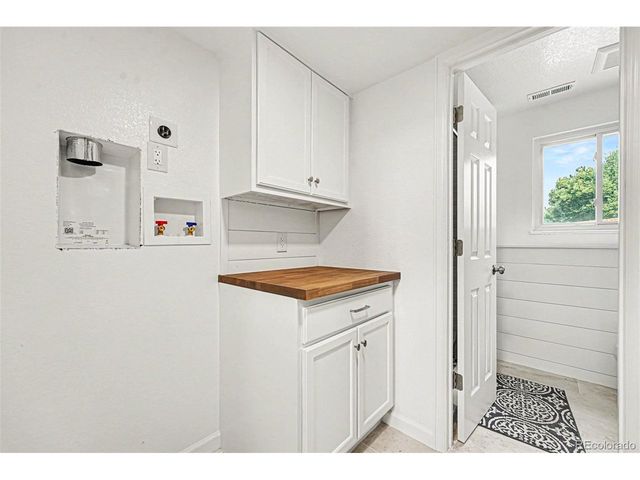 13189 W 62nd Dr, Arvada, CO 80004
