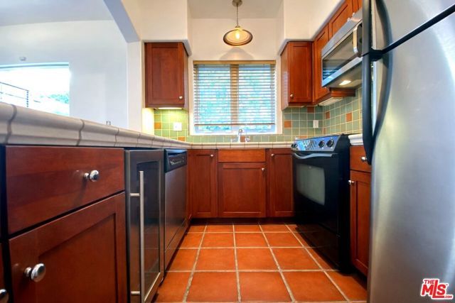 1414 N Harper Avenue 16, West Hollywood, CA 90046