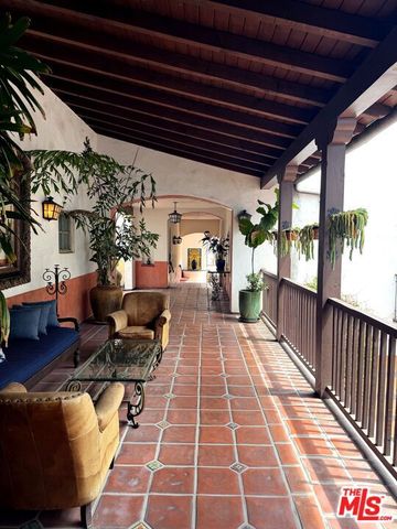 1414 N Harper Avenue 16, West Hollywood, CA 90046