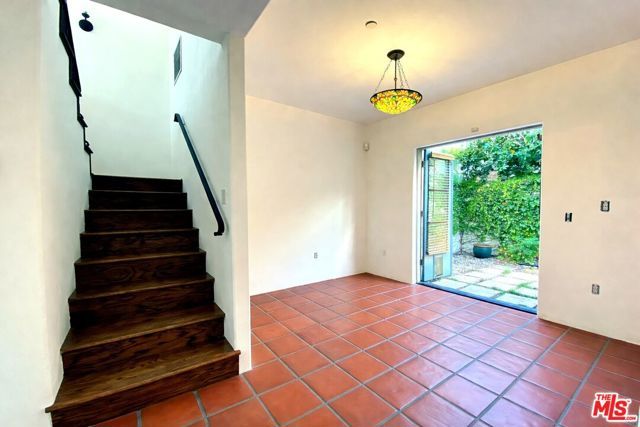1414 N Harper Avenue 16, West Hollywood, CA 90046
